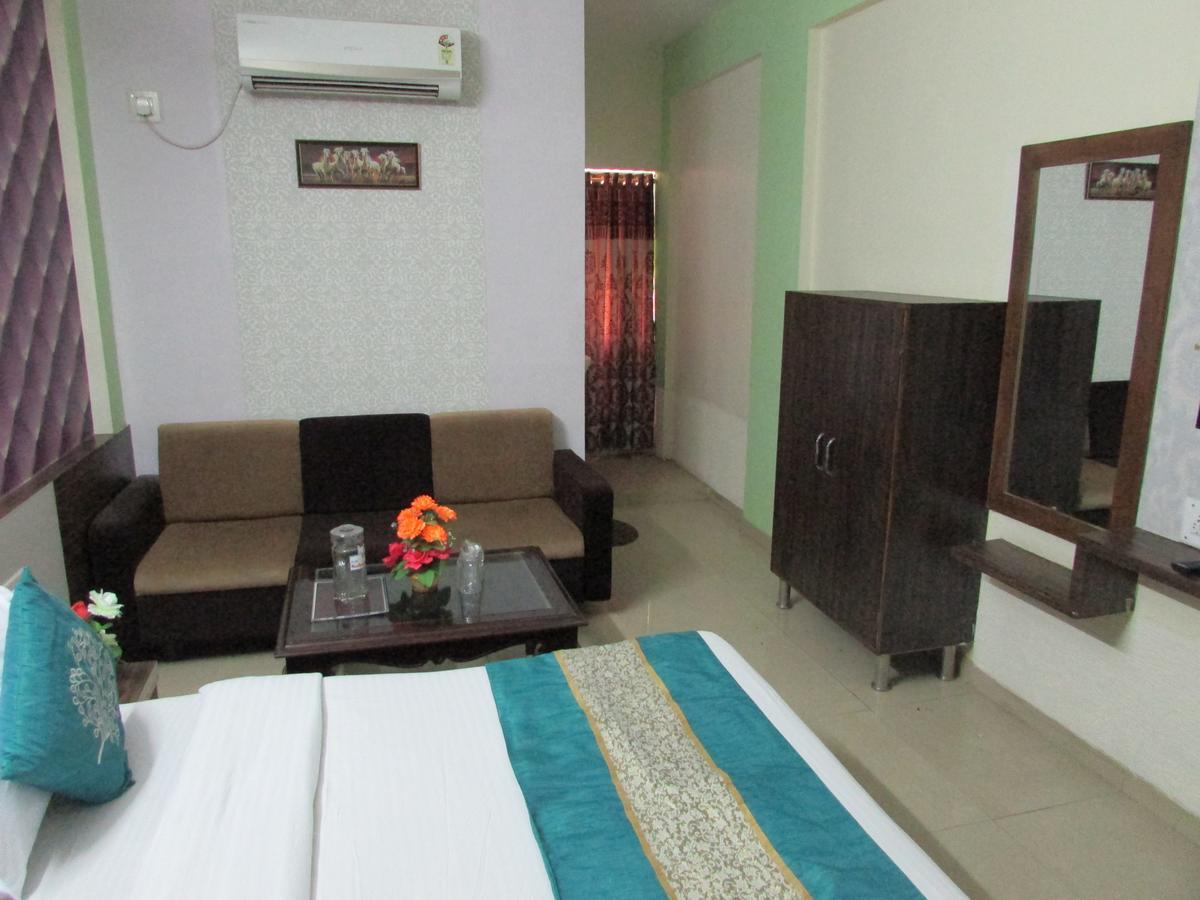 جاندي نجر Hotel Neelkanth Residency المظهر الخارجي الصورة
