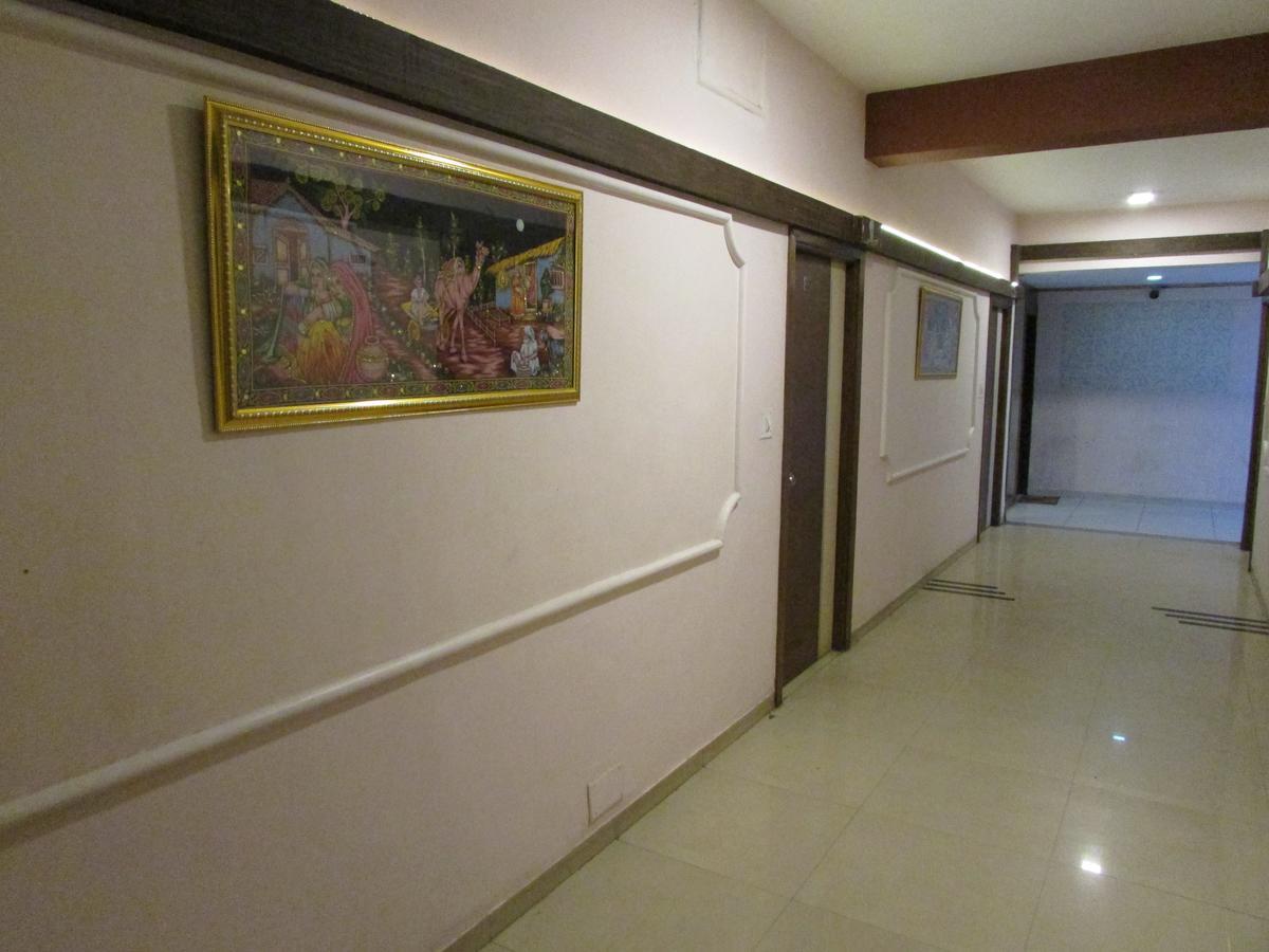 جاندي نجر Hotel Neelkanth Residency المظهر الخارجي الصورة